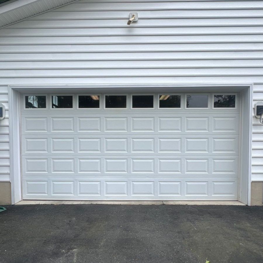 Beyond ensuring durability and security, Armin’s Garage Doors also takes pride in providing a variety of customization options for our raised panel designs.