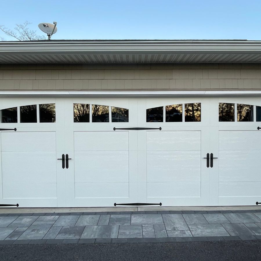 Offering a wide range of garage door options, we’re here to assist Aberdeen residents in finding the perfect match for their homes.