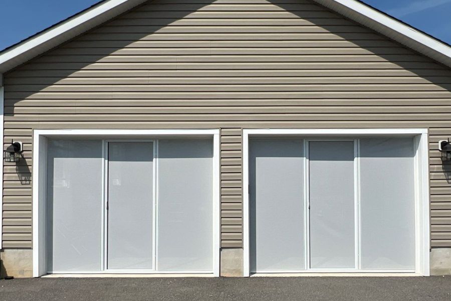 At Armin’s Garage Doors, we’re proud to offer high-quality motorized retractable screens perfect for any garage.