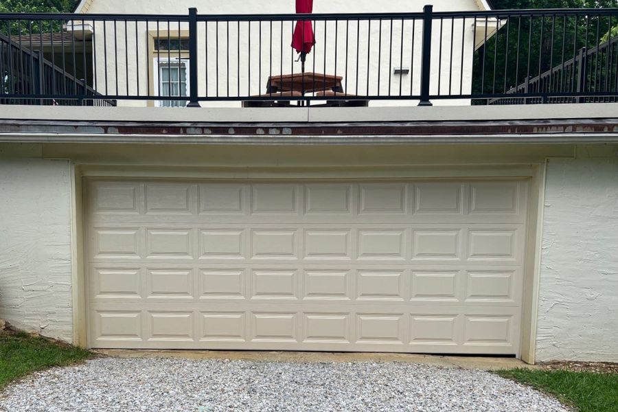 At Armin’s Garage Doors, we specialize in raised panel steel doors that not just enhance your home’s curb appeal with customizable colors and finishes but also provide the strength and security you can rely on with advanced locking mechanisms and impact-resistant construction.